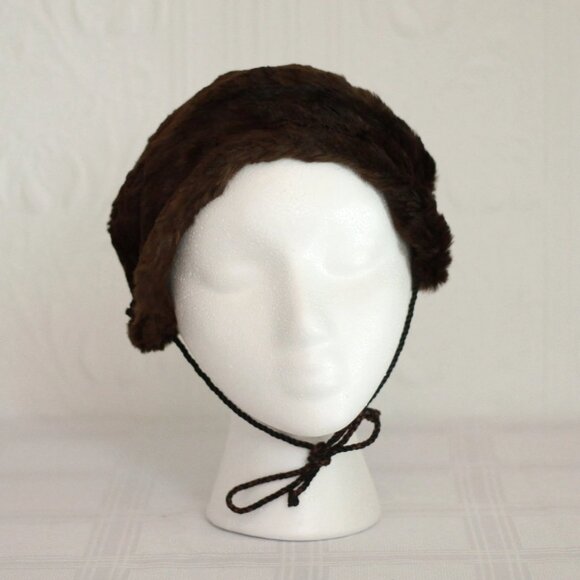 Child's 1920's (or earlier) beaver fur hat - Picture 1 of 4